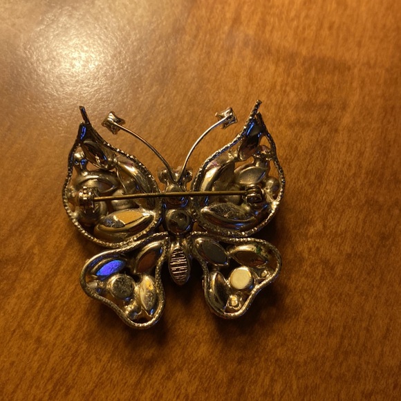 Butterfly pendent - Picture 2 of 2